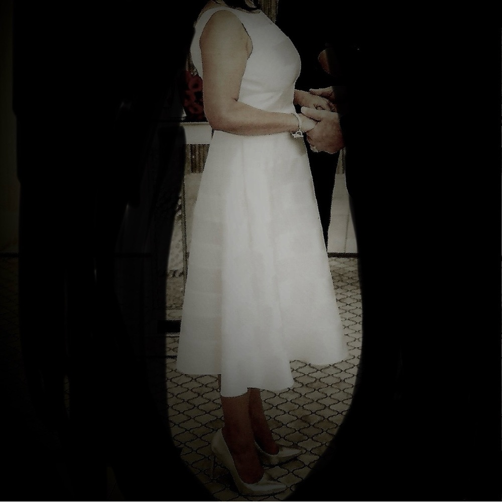 Adrianna Papell Size 8 White Fit & Flare Dress Size 8